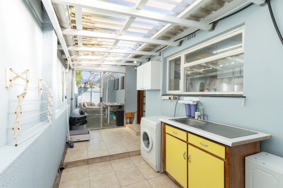 4 Bedroom Property for Sale in Plumstead Western Cape